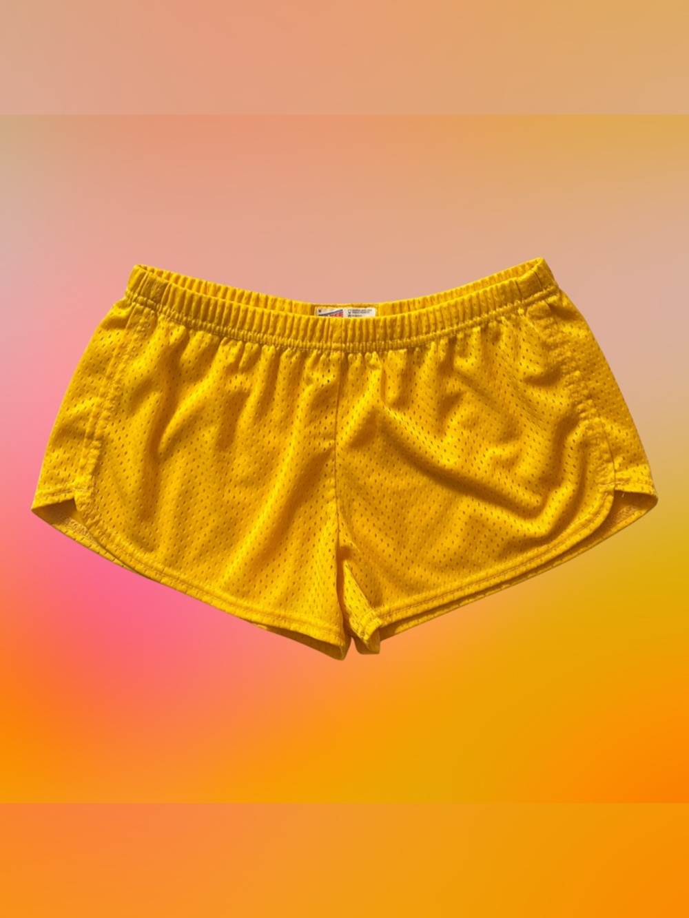 EUC 🩳 SOFFE vintage mesh shorts in yellow. MEDIUM